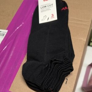 NWT Package Of 3 Men's Levi's Low Cut Socks